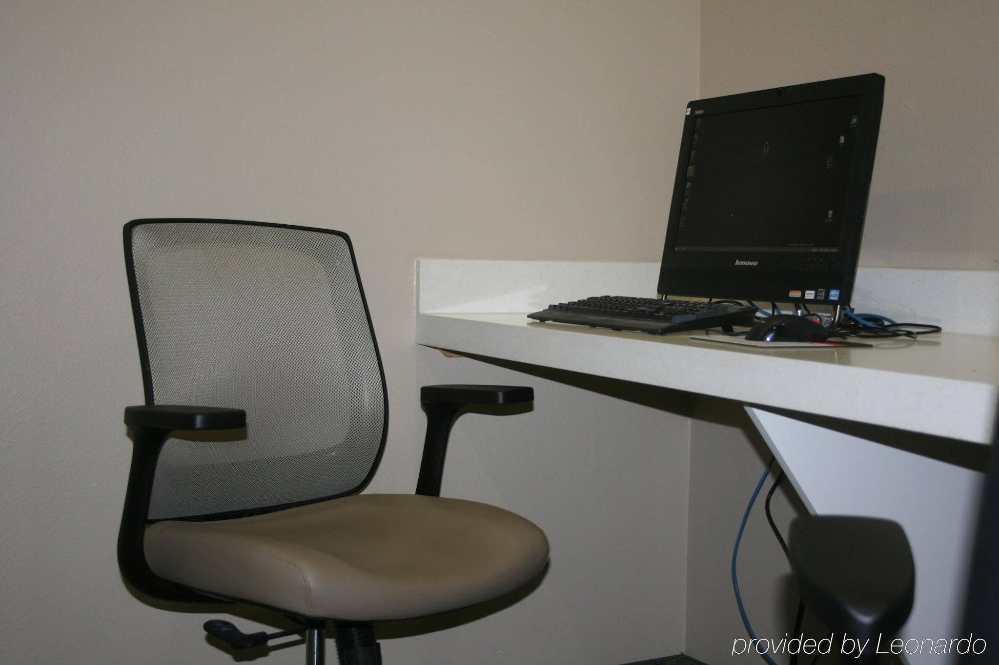 Candlewood Suites College Station By Ihg Bryan Exterior photo