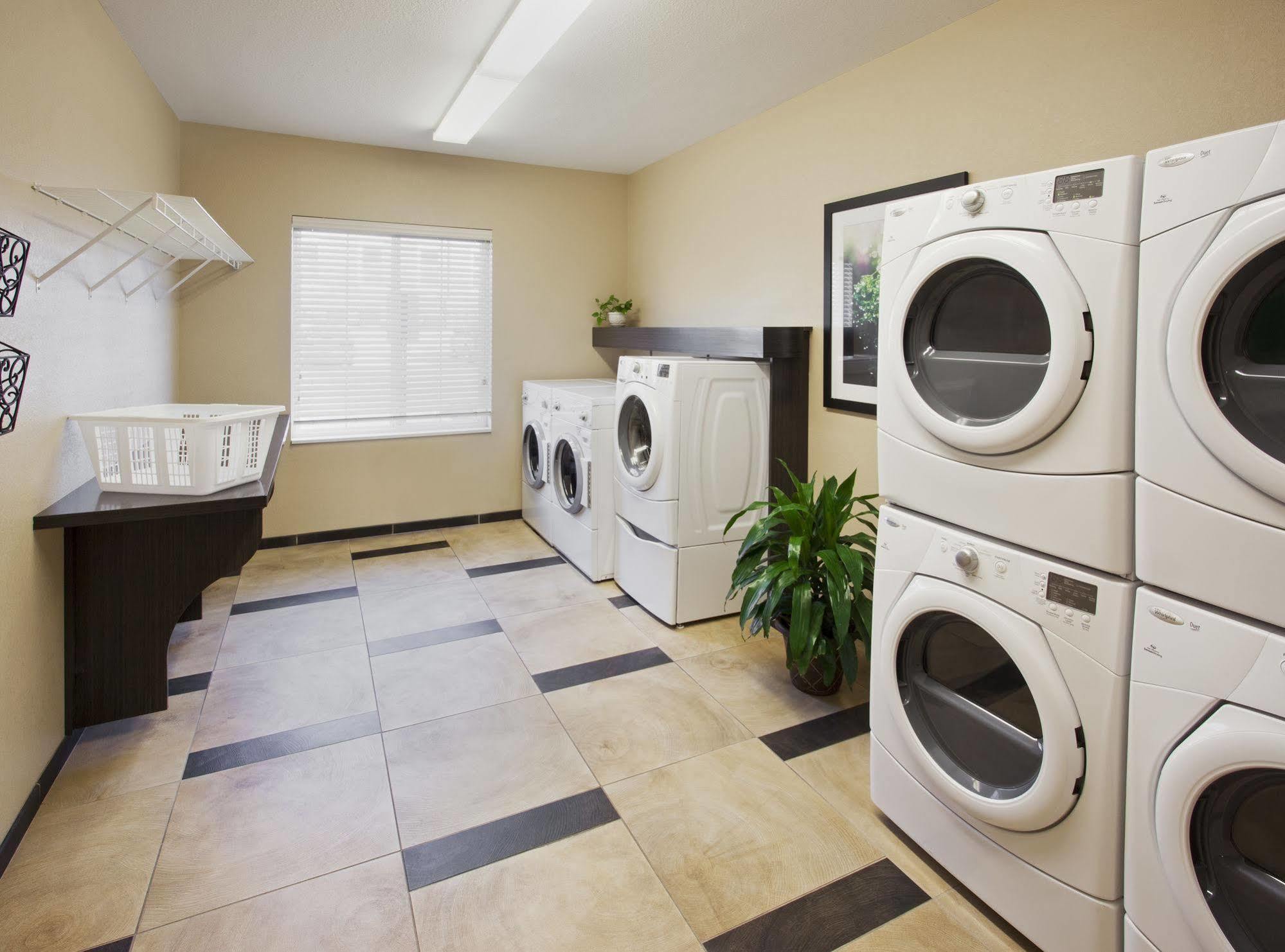 Candlewood Suites College Station By Ihg Bryan Exterior photo