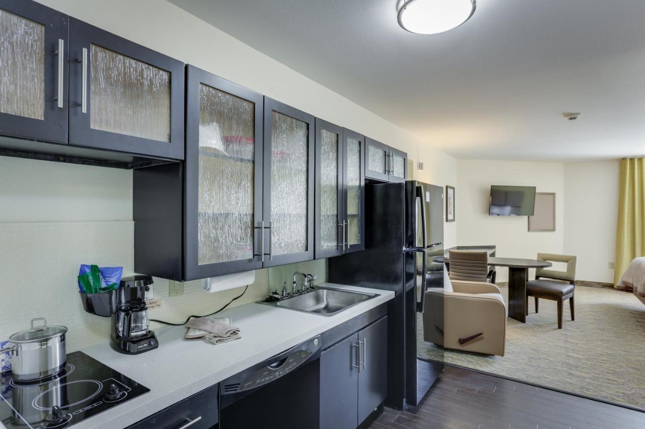 Candlewood Suites College Station By Ihg Bryan Exterior photo
